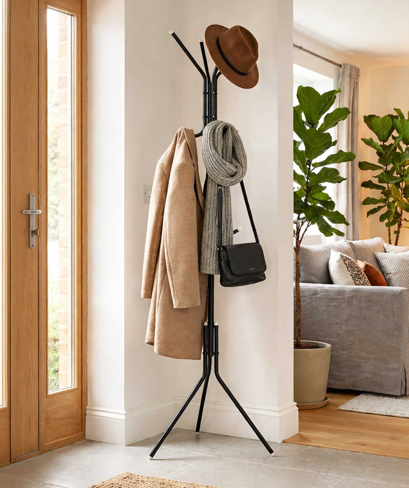 Perchero de pie metálico con 12 ganchos