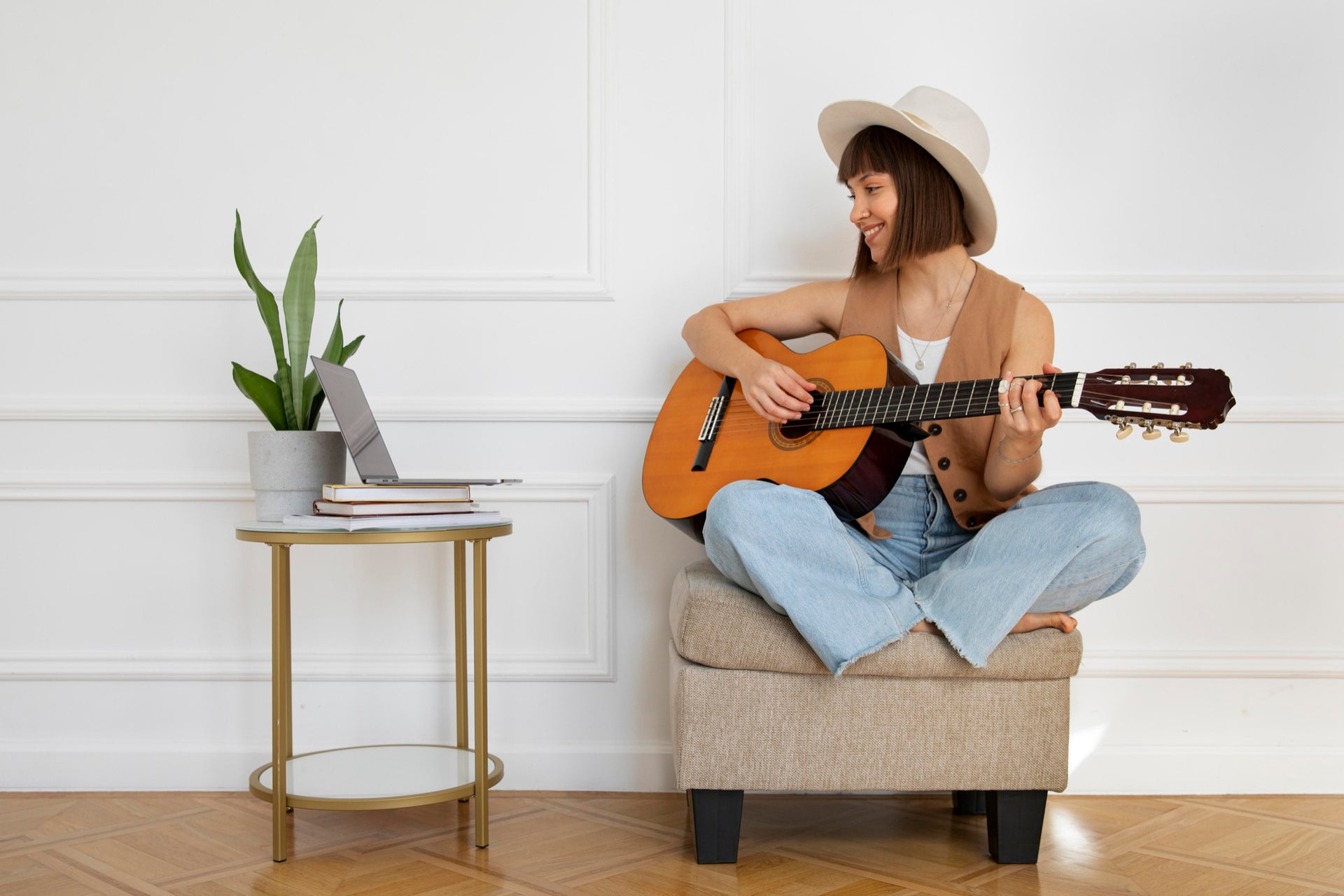 Tocar la guitarra es beneficioso para tu mente